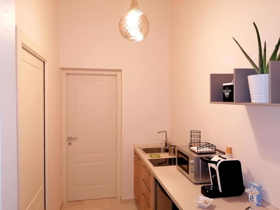 Lux Suite Taranto Exteriör bild