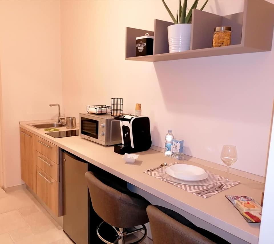 Lux Suite Taranto Exteriör bild